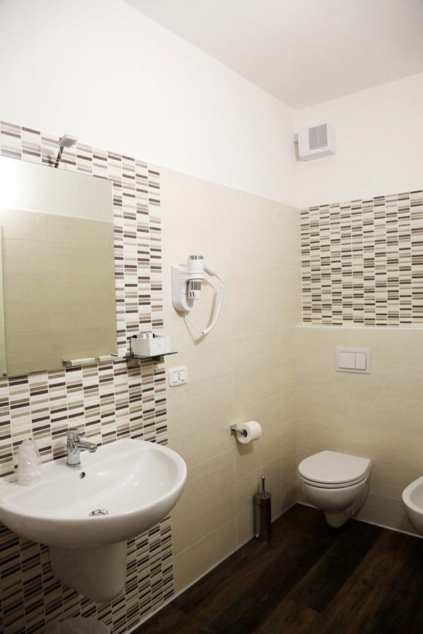 Donna Matilde Hotel Пескокостанзо Екстериор снимка